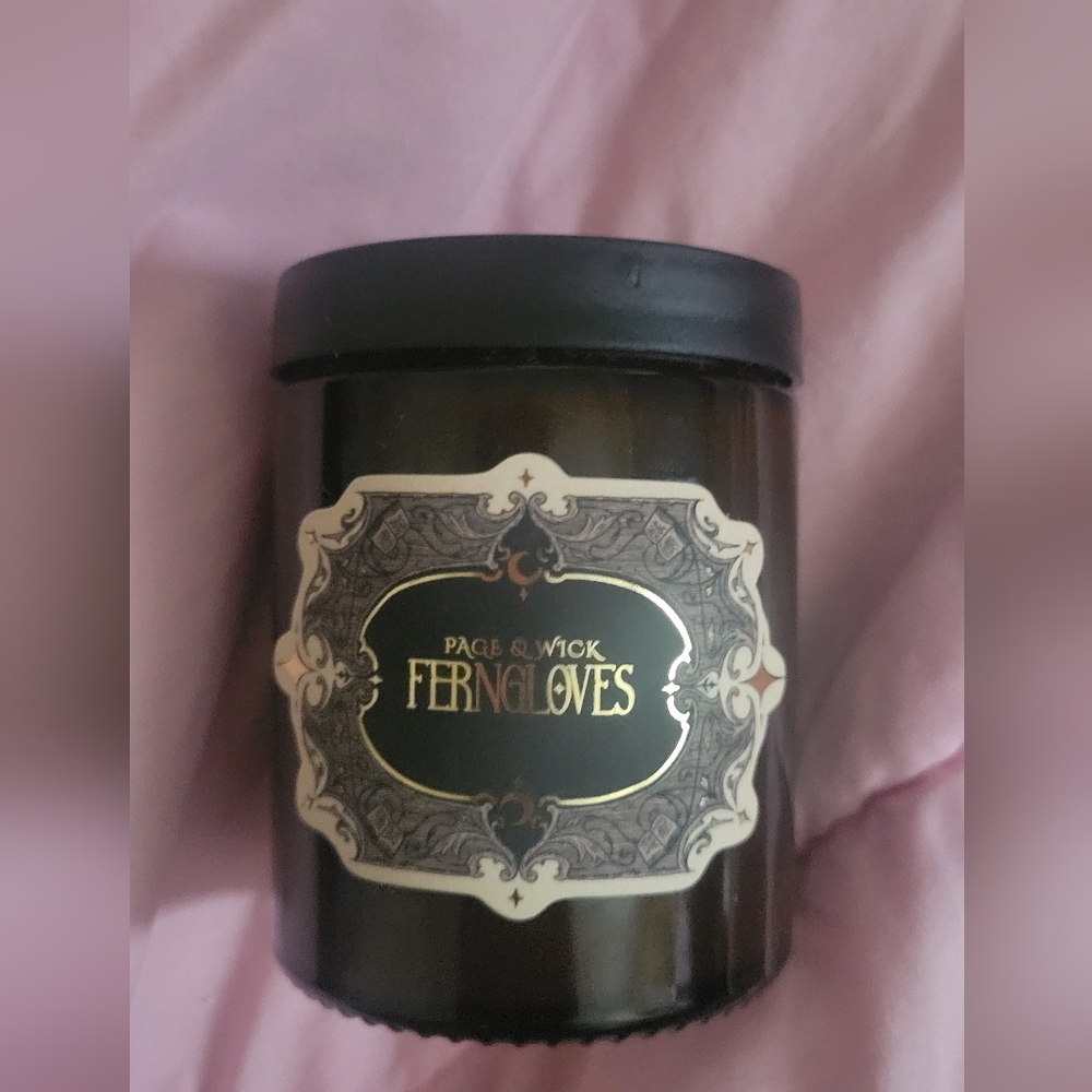 Page & Wick Ferngloves Scented Candle - New